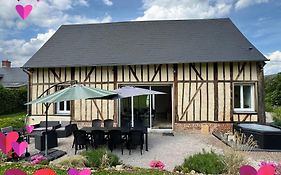 Gite, Maison Entiere Avec Billard Et Bel Espace De Vie La Grange